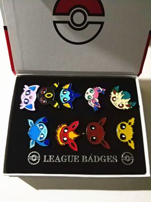 Set Spille Medaglie Palestra Pokémon In Metallo Smaltato - 8 Medaglie Pin - Foto 1